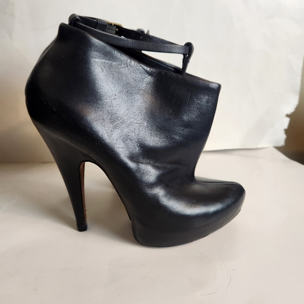 Givenchy Runway FW2009 boots size 37 in VGUC - Picture 3 of 10